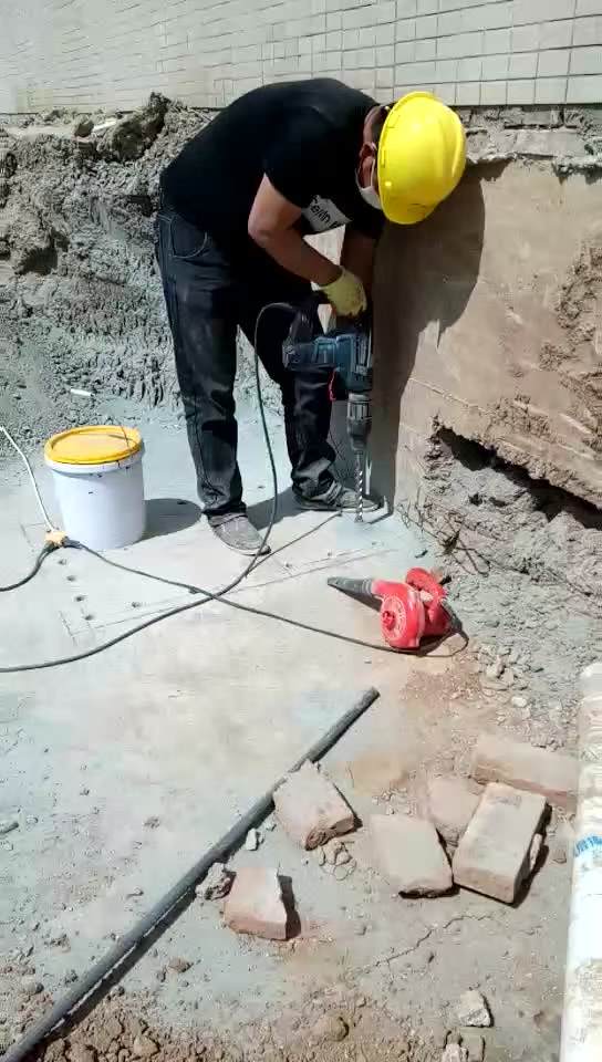 桂阳新旧混凝土植筋连接加固